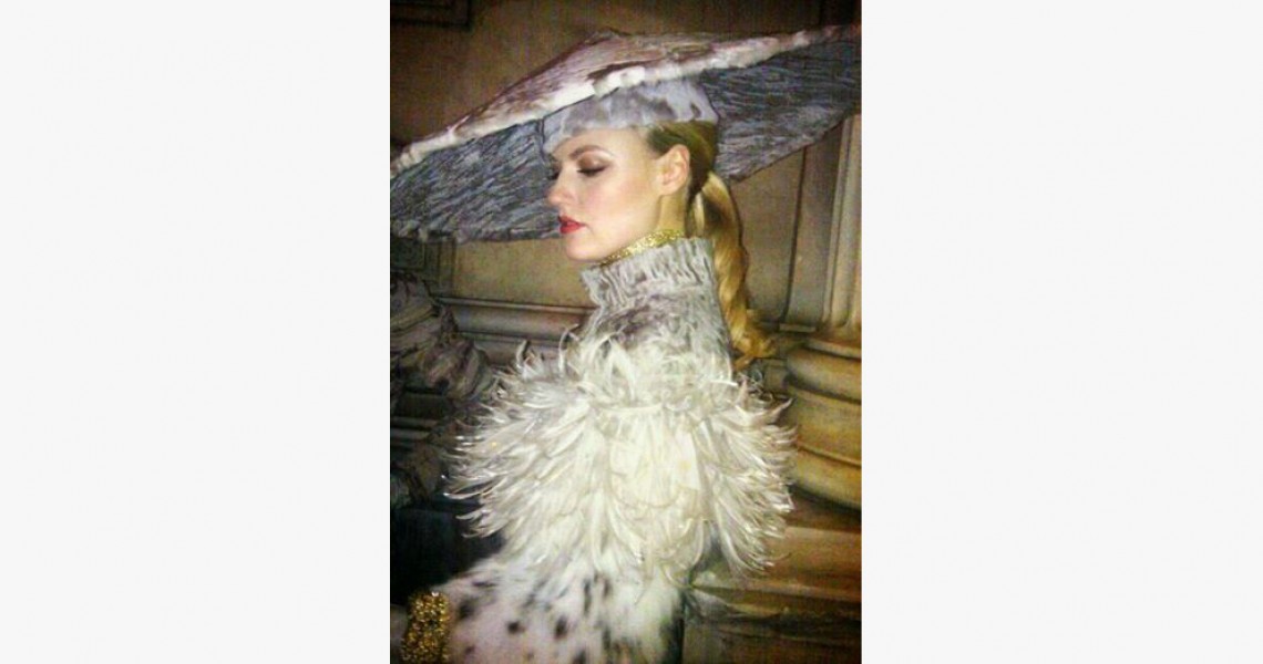 Fur Backstage Fur Backstage